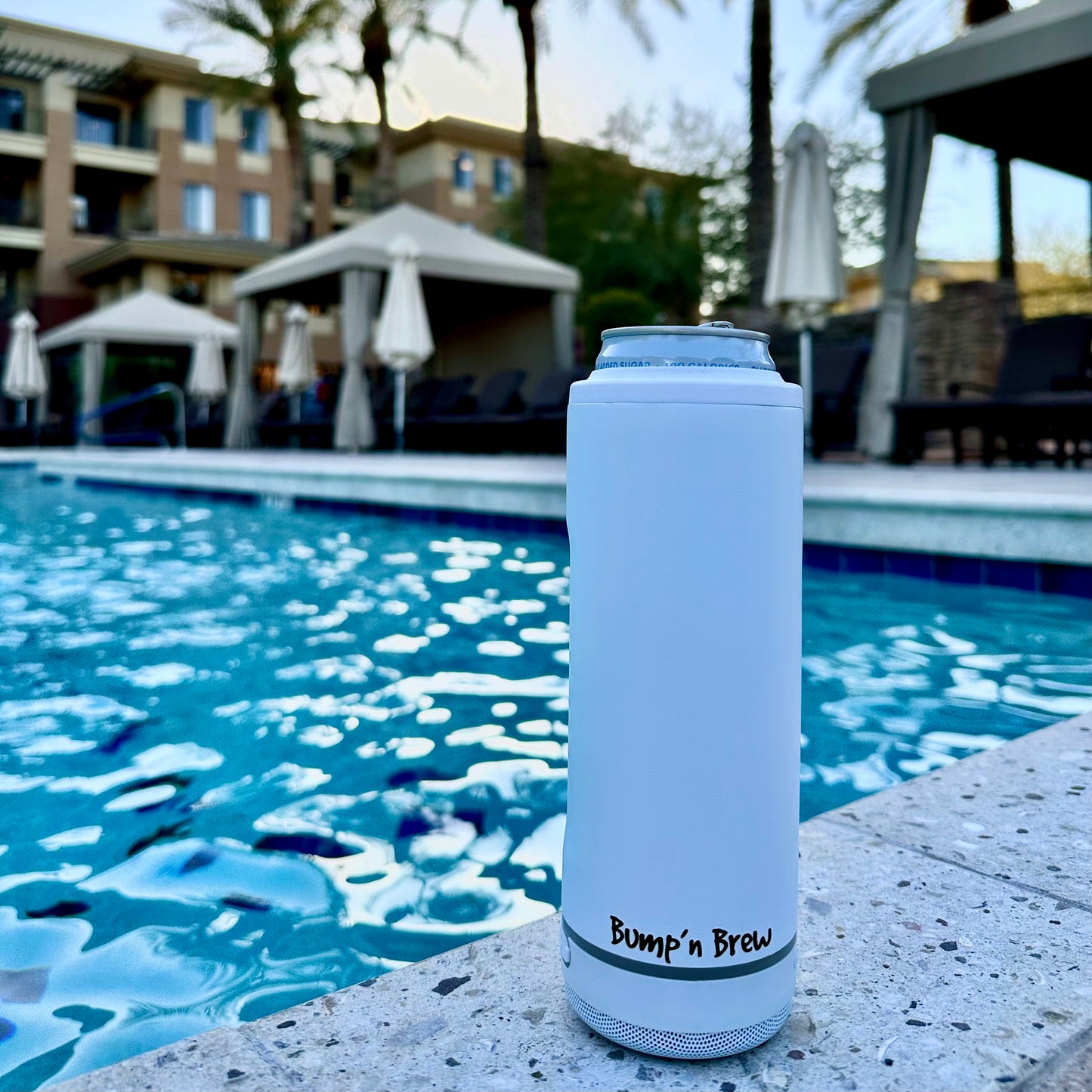 Bump'n Brew Speaker Can Cooler (Matte White)