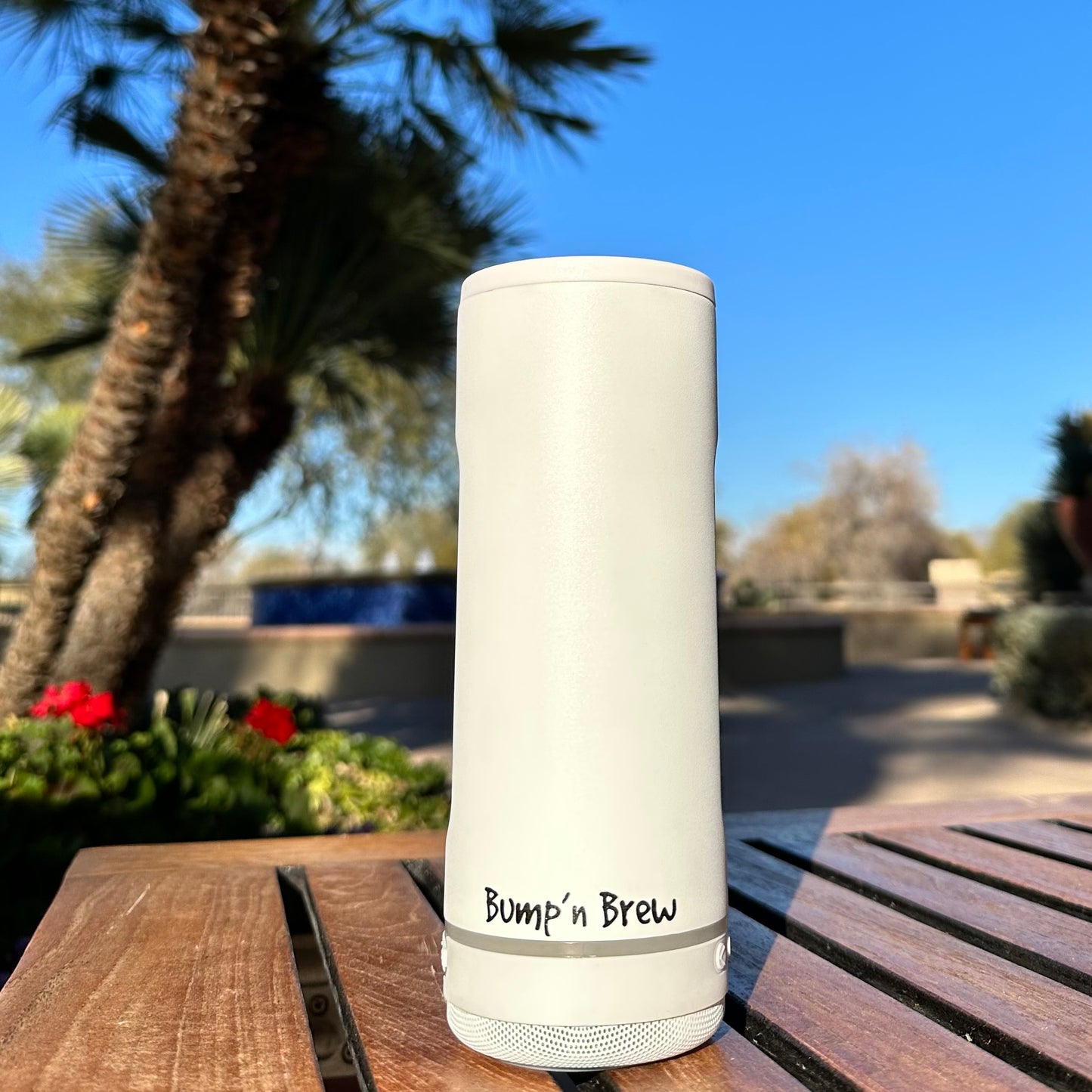 Bump'n Brew Speaker Can Cooler (Matte White)